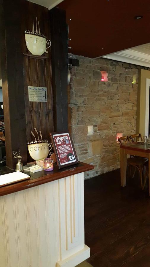 The Ship Inn Инвергордън Екстериор снимка